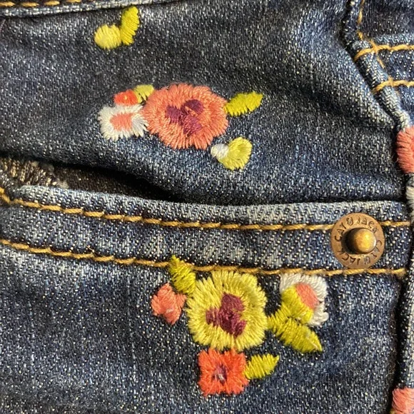 NWOT Cat & Jack flowered shorts - Picture 6 of 6